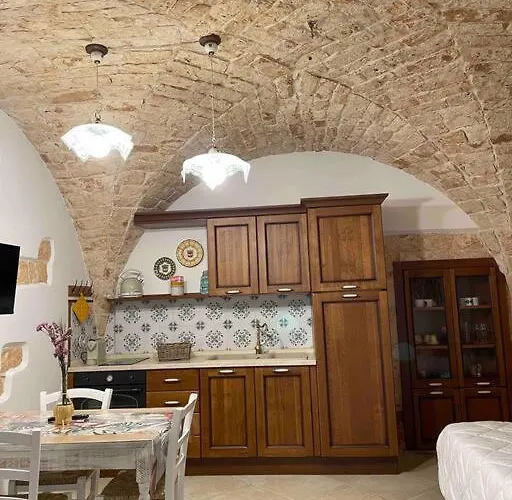 Longo Stone House